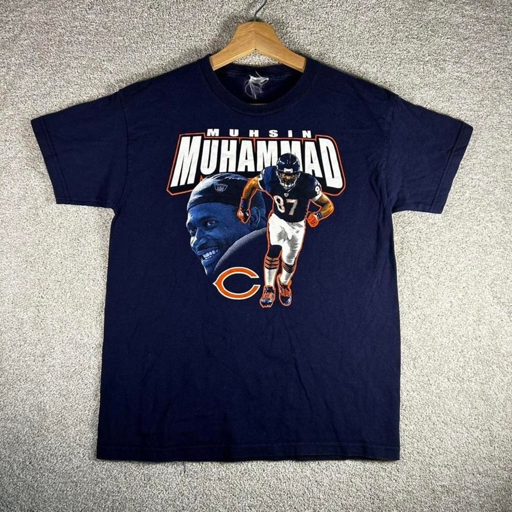 Vintage 2000s Chicago bears Muhsin Muhammad player graphic tee shirt tshirt